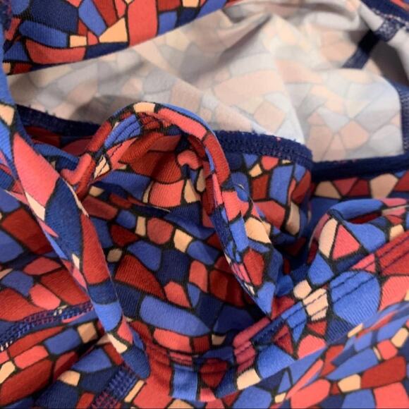 Fabletics define bright printed power-hold mid rise leggings Size Medium - Picture 7 of 10